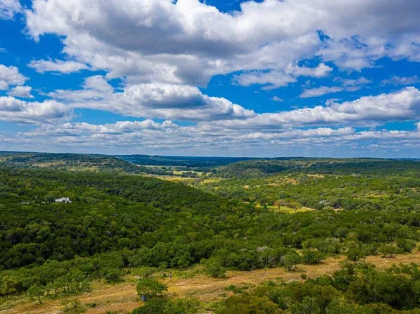 5771 Hilliard Rd, San Marcos, TX 78666