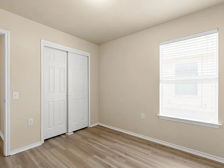 7400 Cayenne Ln — Photo 24