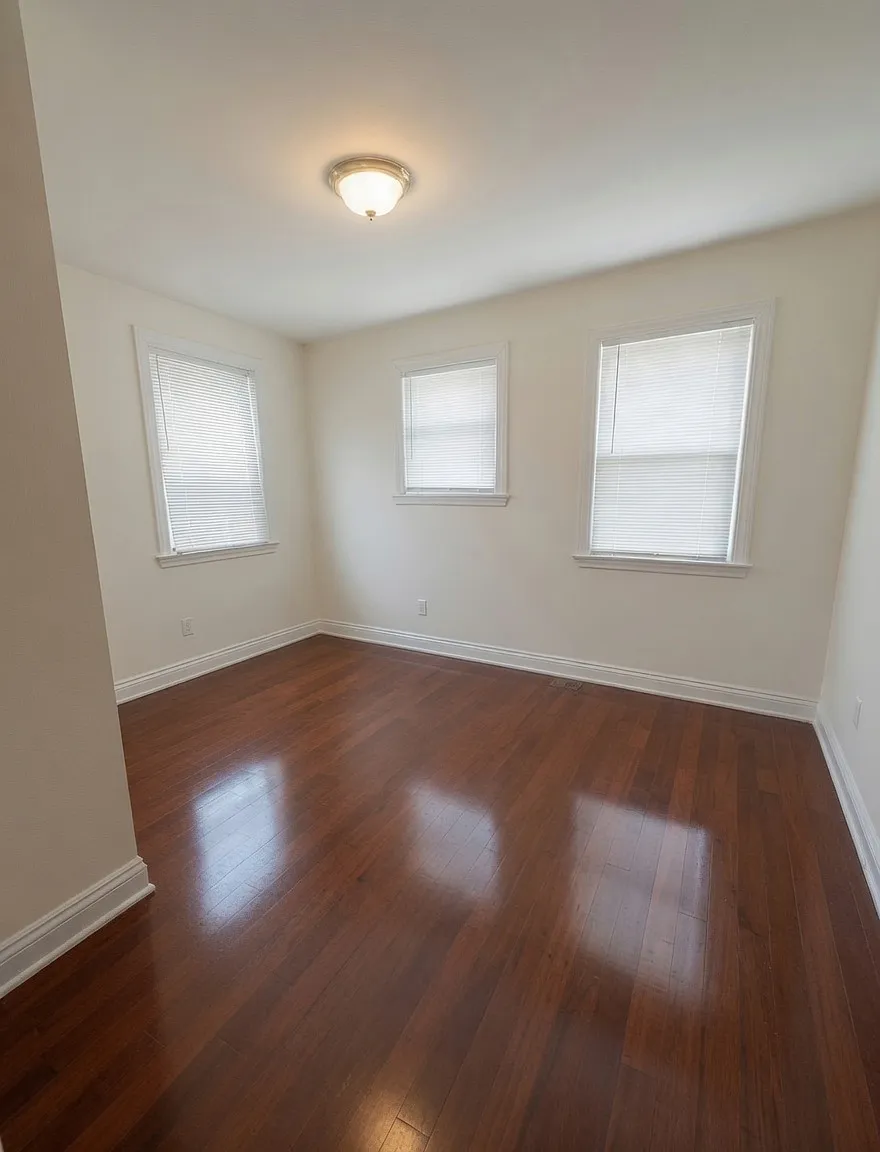 4 bed, 1450 sqft, $5,000 — Photo 2