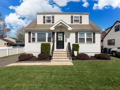 22 Andrew St, Green Brook, NJ, 08812