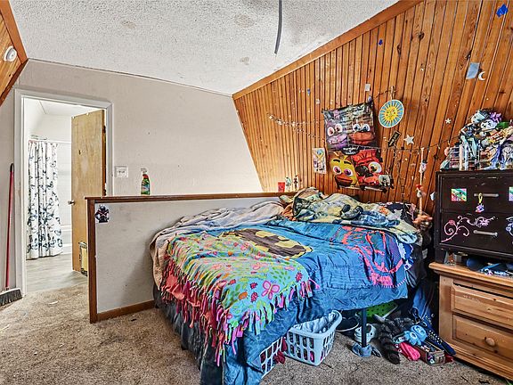3rd image of 5619 Andover St
