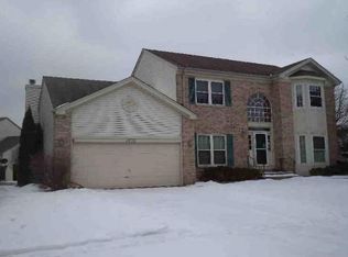 3920 Blackberry Dr, Lake In The Hills, IL 60156