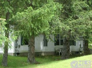 8069 Riley Rd, Farwell, MI 48622