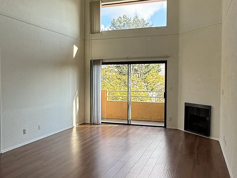 3816 Beethoven St #207 — Photo 2