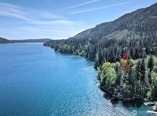2070 W Cushman Ridge Dr, Hoodsport, WA 98548