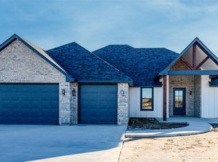 253 Mountain Ridge Pl, Lawton, OK 73507