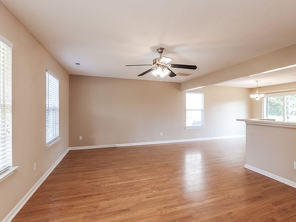 5th image of 13908 Pilcher Dr