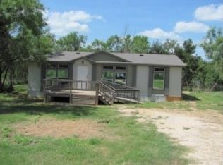 130 Kinney Rd, Somerset, TX 78069