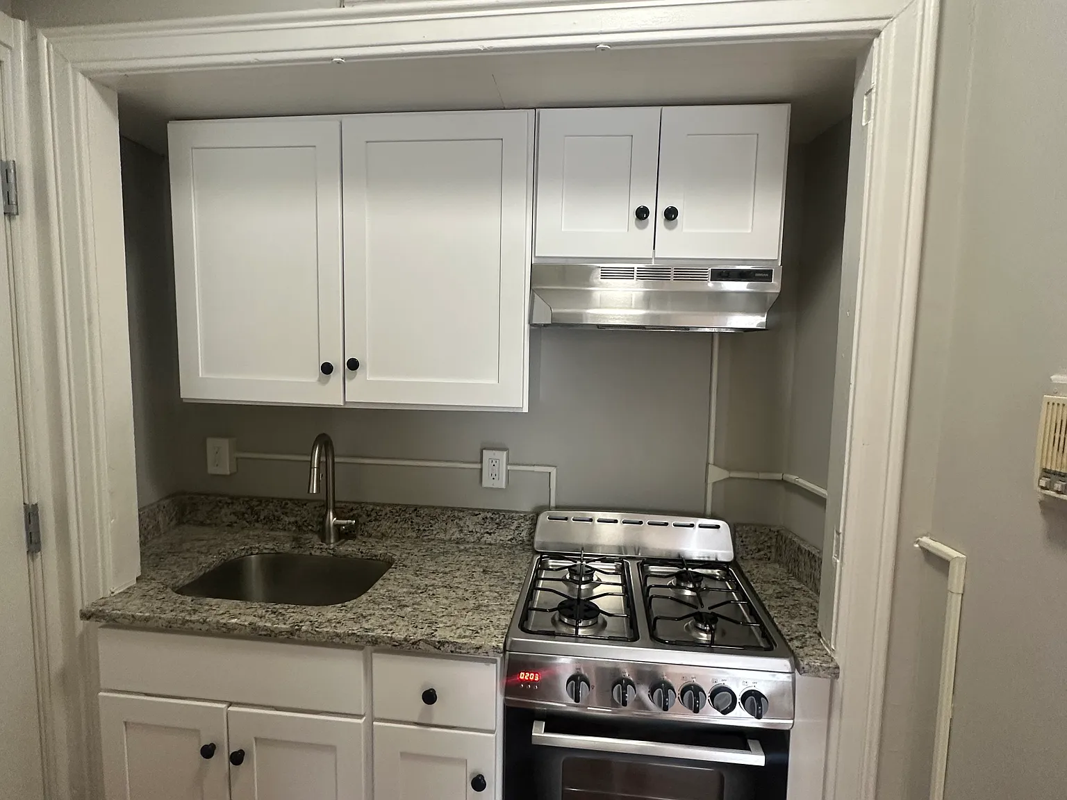 1175 Chapel St — Photo 3