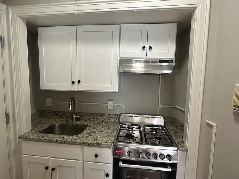 1175 Chapel St #3O1 — Photo 3