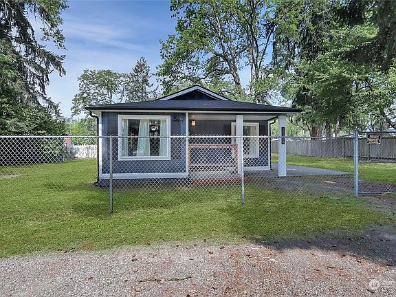 2nd image of 15522 Grant Avenue SW