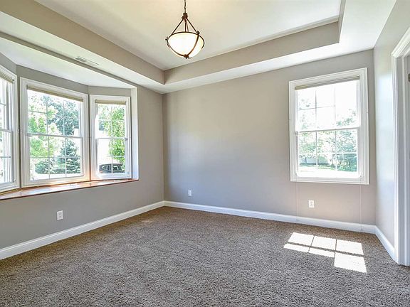 5th image of 3114 E Wyndam Ct