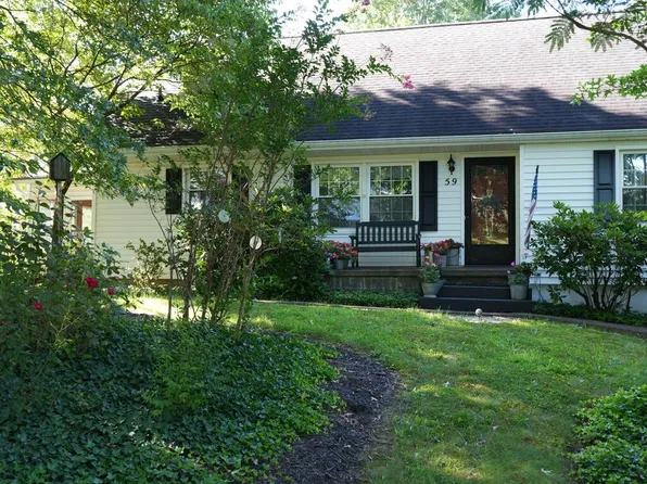 59 Oriole, New Martinsville, WV 26155