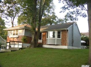 57 Tarpon Rd, Rocky Point, NY 11778