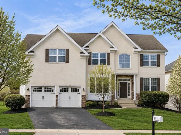 4127 Crescent Dr, Chester Springs, PA 19425
