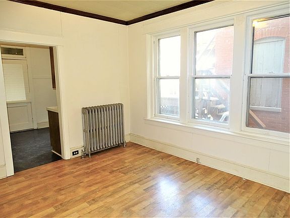 4th image of 164 Park Ave APT 1