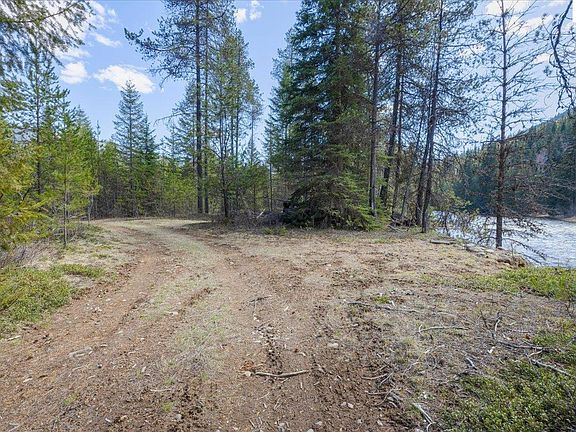 2nd image of Nna N Moyie River Rd