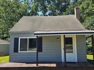 1635 Giddings Rd, Pontiac, MI 48340