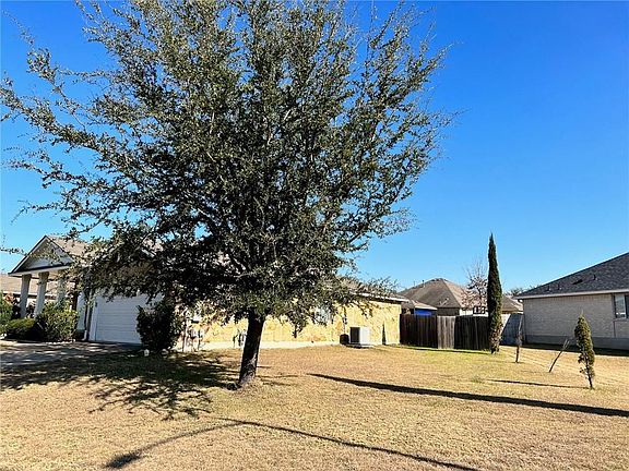 3rd image of 1216 Sweet Leaf Ln