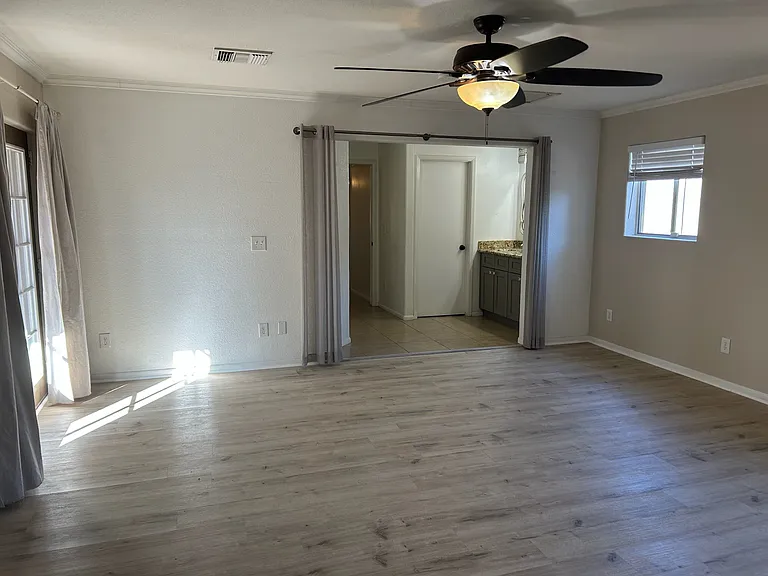 2933 W Muriel Dr — Photo 16