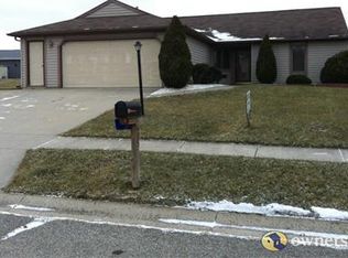 605 Granada Dr, Kendallville, IN