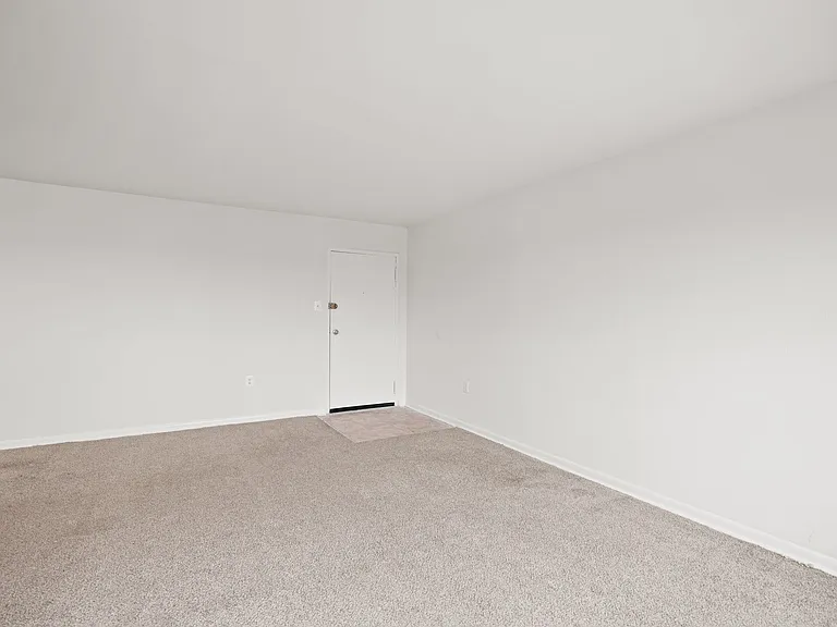 2512 Queens Chapel Rd #203 — Photo 10