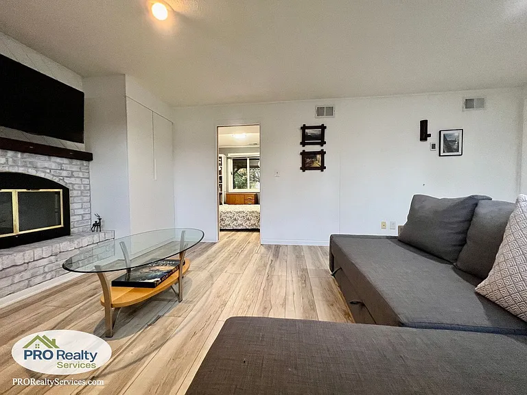 2211 Quebec Dr — Photo 12