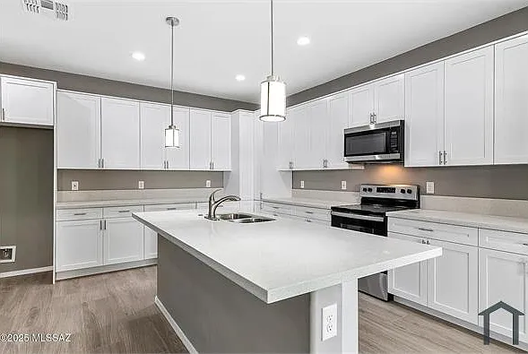 1139 W District St — Photo 9