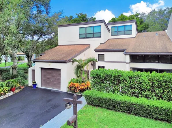 8540 SW 94th St, Miami, FL 33156