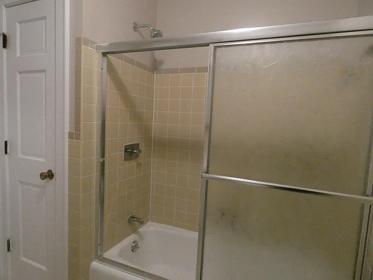 842 Spring Valley Dr — Photo 7