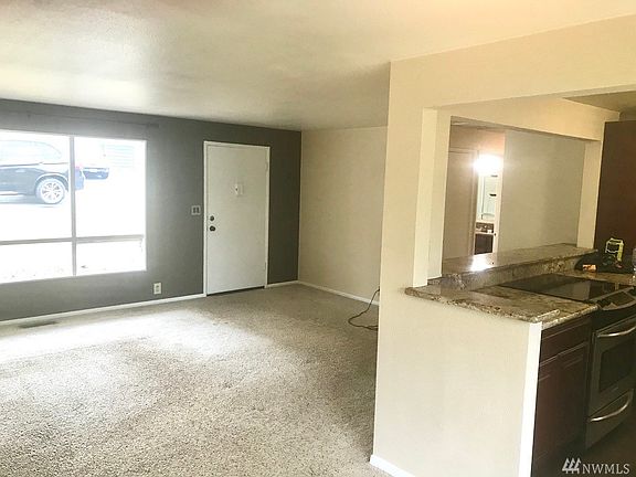 3rd image of 10434 NE 28th Pl