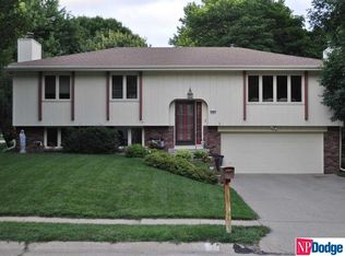 2423 N 99th St, Omaha, NE 68134