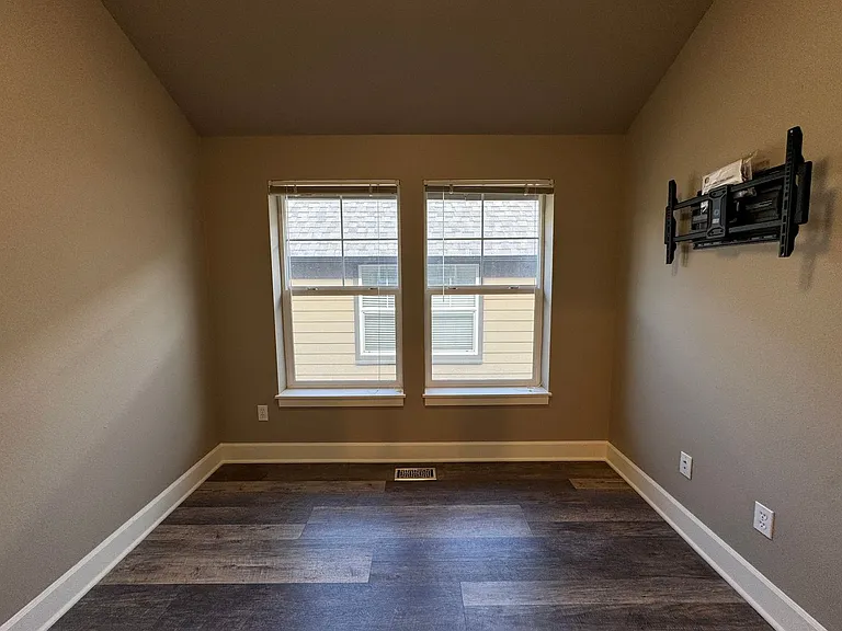 2632 SW Myrtle St — Photo 18