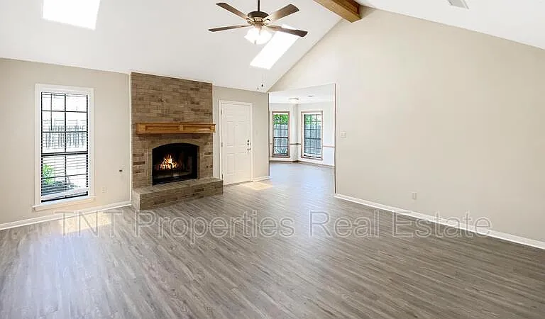 2901 Pueblo Ct S — Photo 4