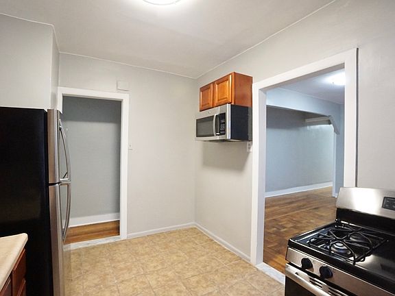4th image of 56 Fort Washington Ave #32A
