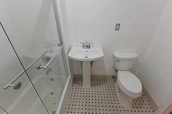 Rented by Voro NYC | media 46