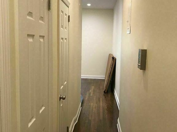 4th image of 520 E 12th St #5203C