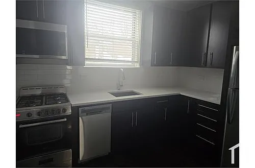 2735 N Lockwood Ave #3 Photo 1