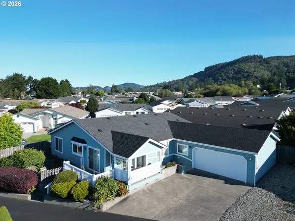 98126 W Benham Ln Space 70, Brookings, OR 97415