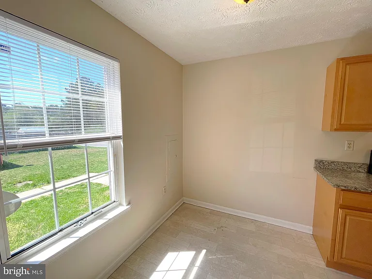 21845 Ronald Dr — Photo 6
