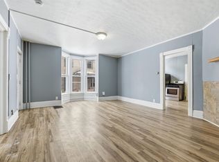 516 5th Ave SE #1, Minneapolis, MN 55414