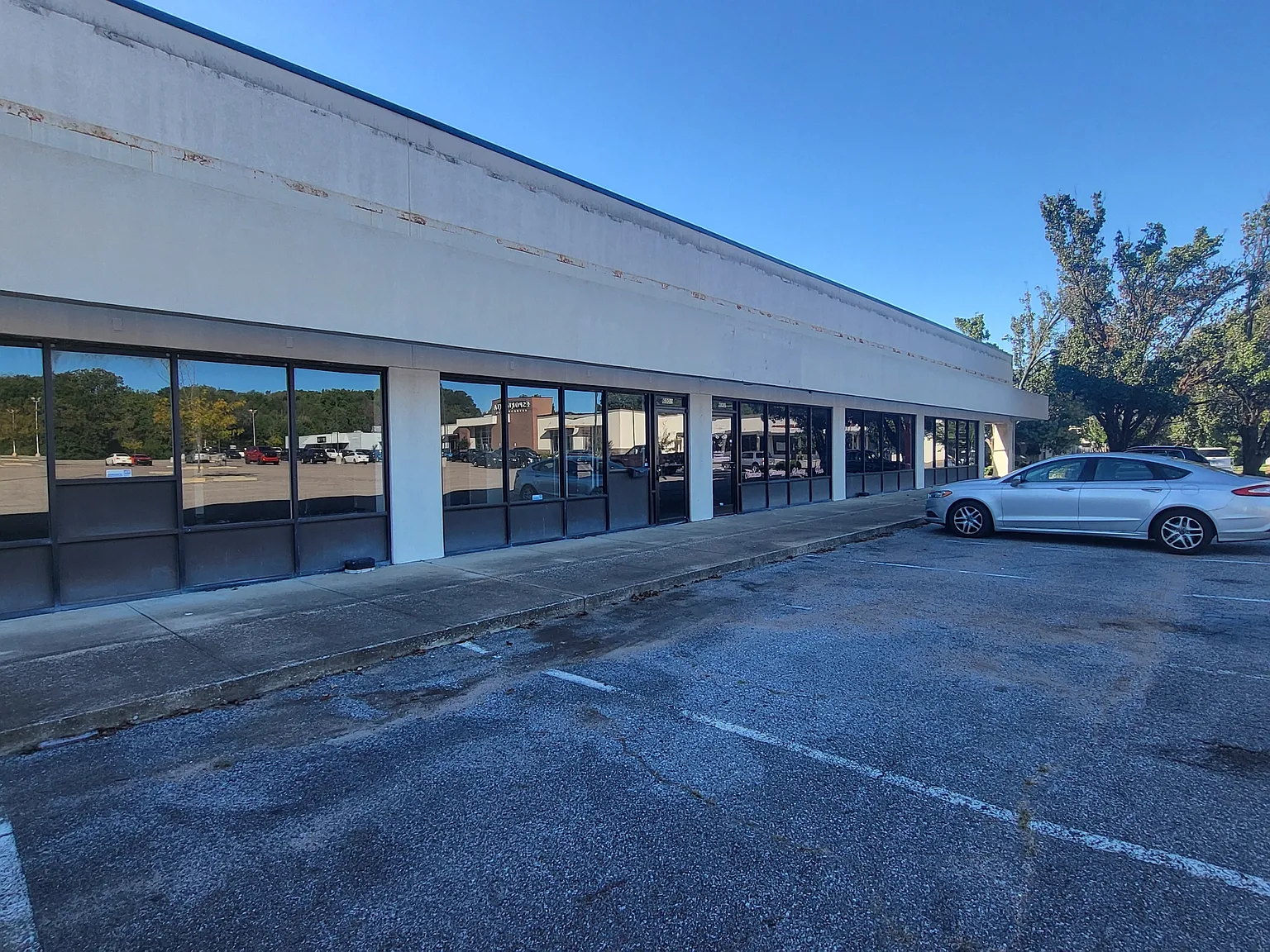 6001 Bartlett Center Dr - 1 & 2 — Photo 1