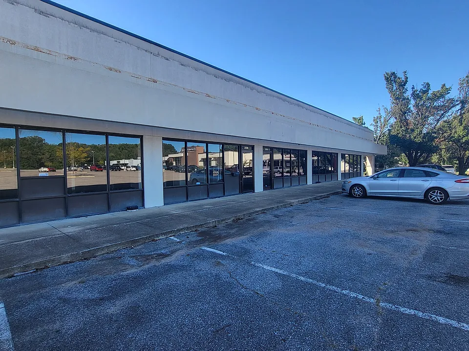 6001 Bartlett Center Dr