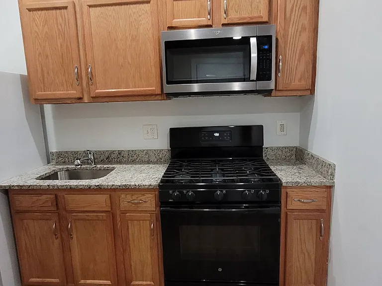 1005 Edmondson Ave — Photo 16
