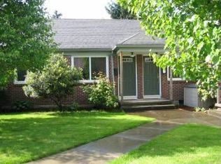 5405 NE 10th Ave APT 2, Portland, OR 97211