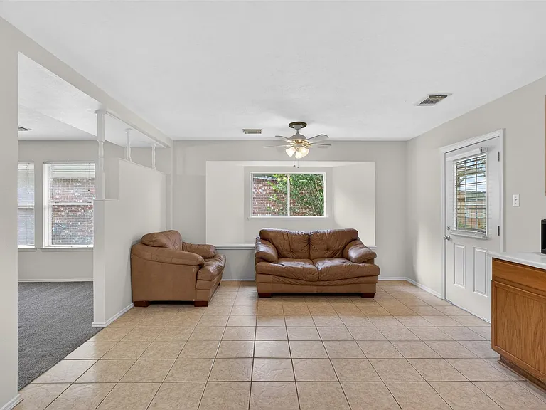 1208 Cambay Dr — Photo 16