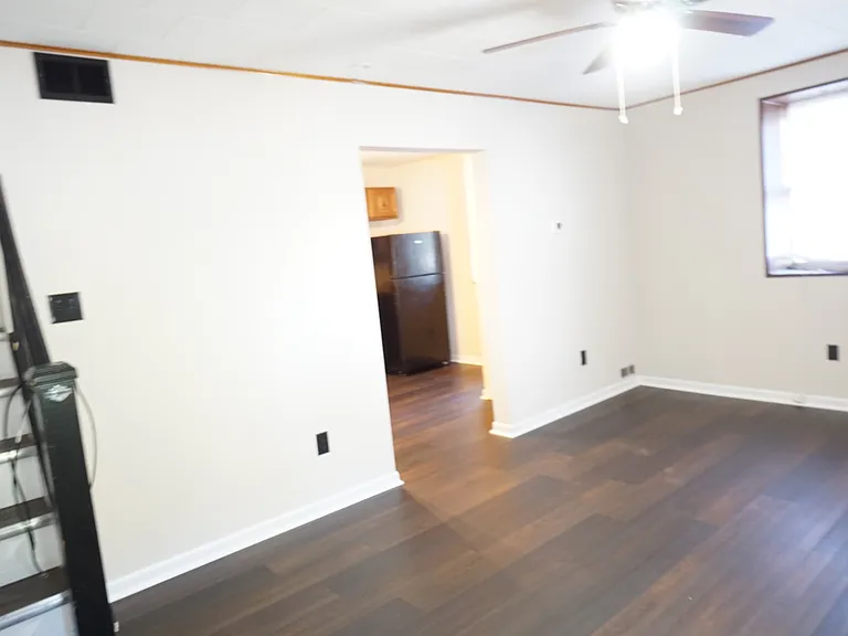 748 W Lincoln Hwy — Photo 27