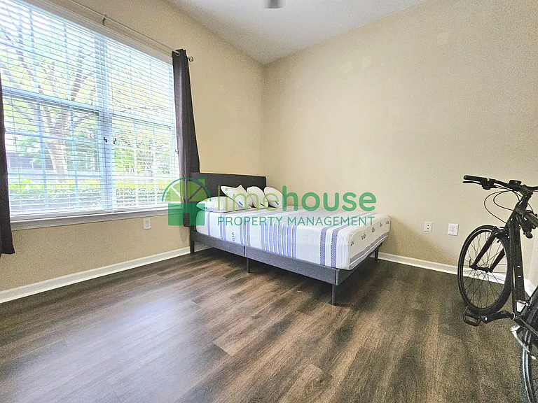 1400 Granby St #104 — Photo 12