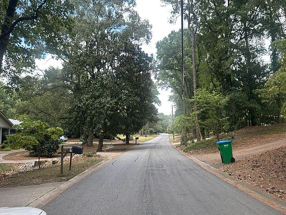 5th image of 199 Avalon Dr