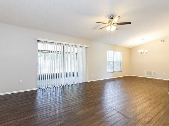 3rd image of 2739 Sumba Ave